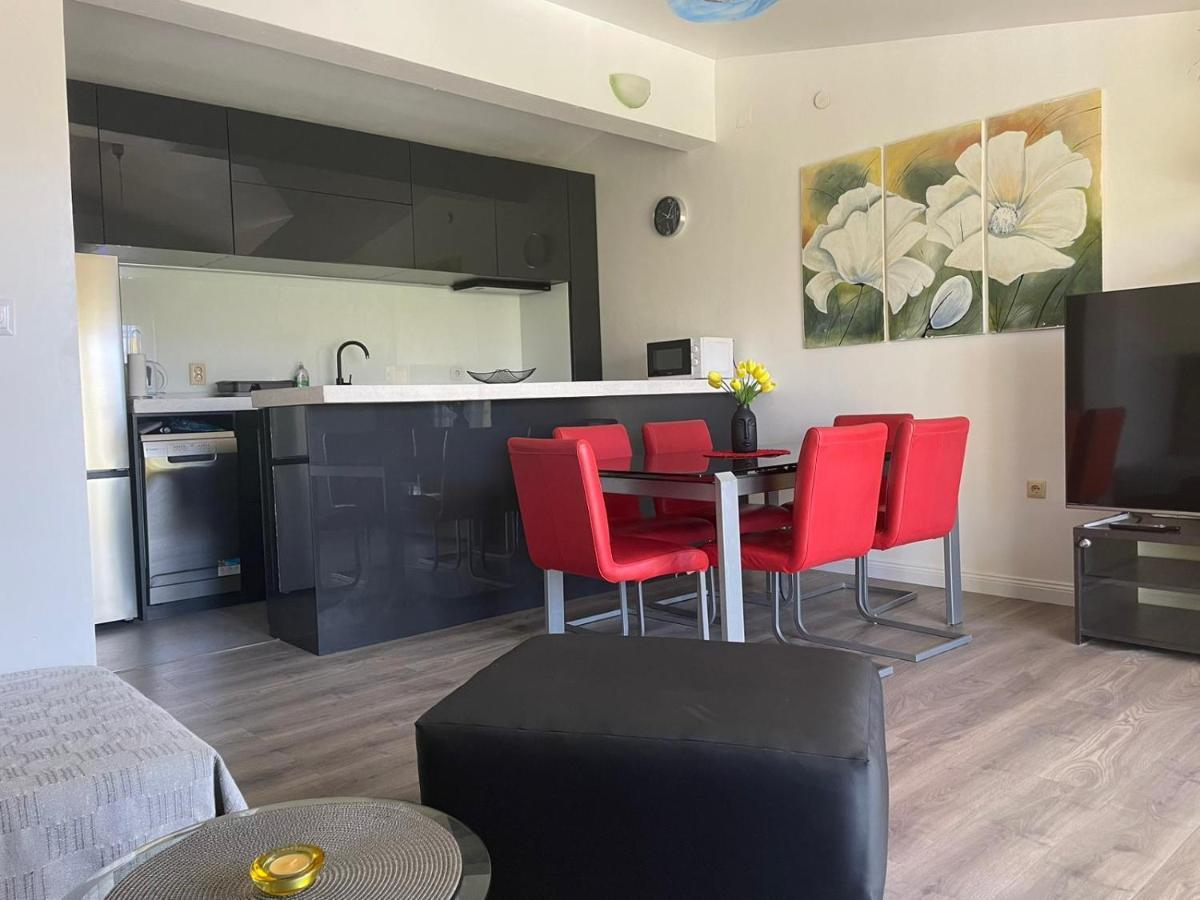 Sweet Apartment In Quiet Part Of Split Ngoại thất bức ảnh