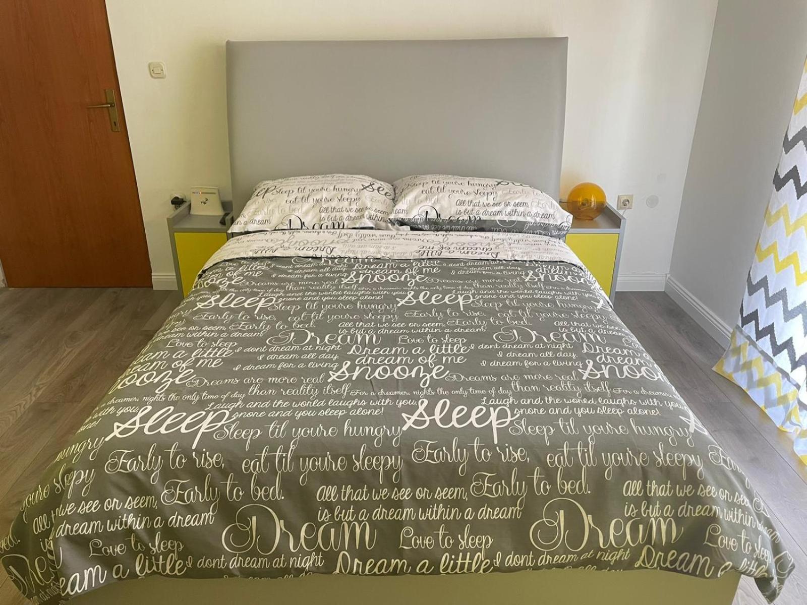 Sweet Apartment In Quiet Part Of Split Ngoại thất bức ảnh